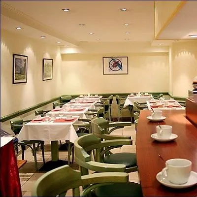 Aparthotel Pavillon Courcelles Parc Monceau 3*