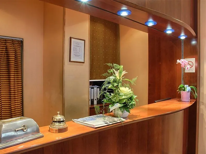 Pavillon Courcelles Parc Monceau 3*