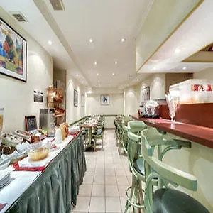 Aparthotel Pavillon Courcelles Parc Monceau 3*